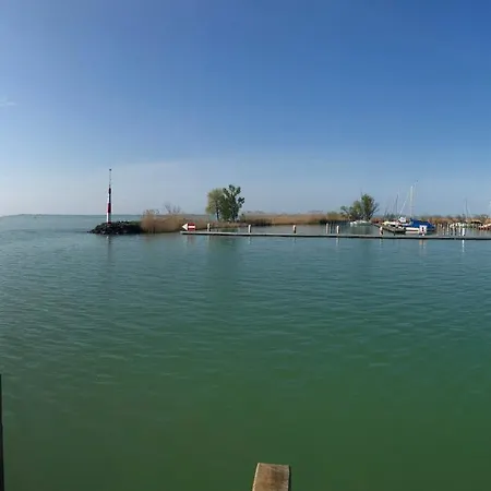 Сasa de vacaciones Alpha Badacsonytördemic